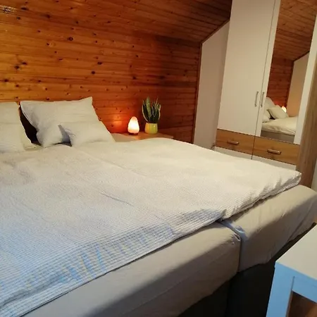 Rigo Vendeghaz Lejlighed