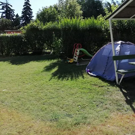 Rigo Vendeghaz Lejlighed