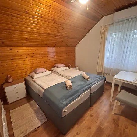Rigó Apartman *